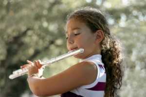 beginning flute player