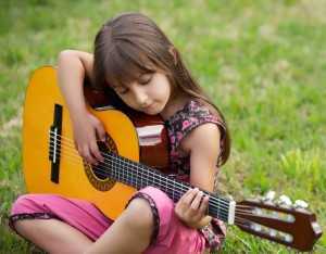 best age to start guitar lessons