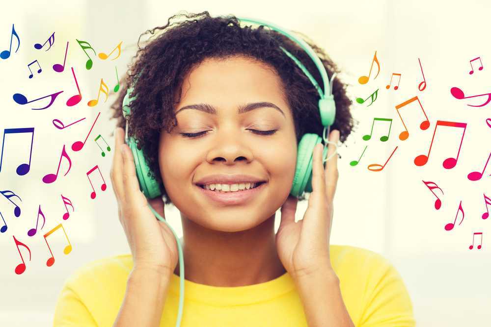 woman listening to music jazz