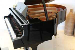 piano types baby grand 