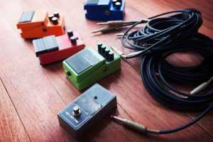 guitar gear stomp box and effects