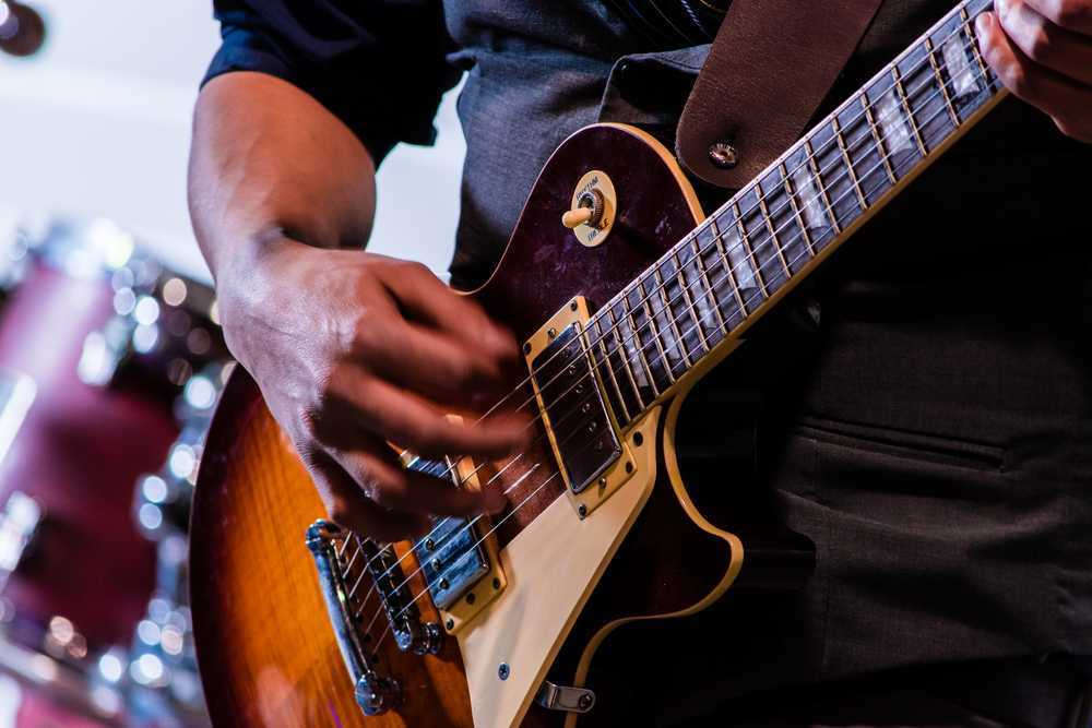 Six Easy Guitar Riffs To Learn Today
