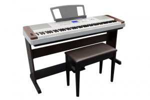 electric full sized piano 
