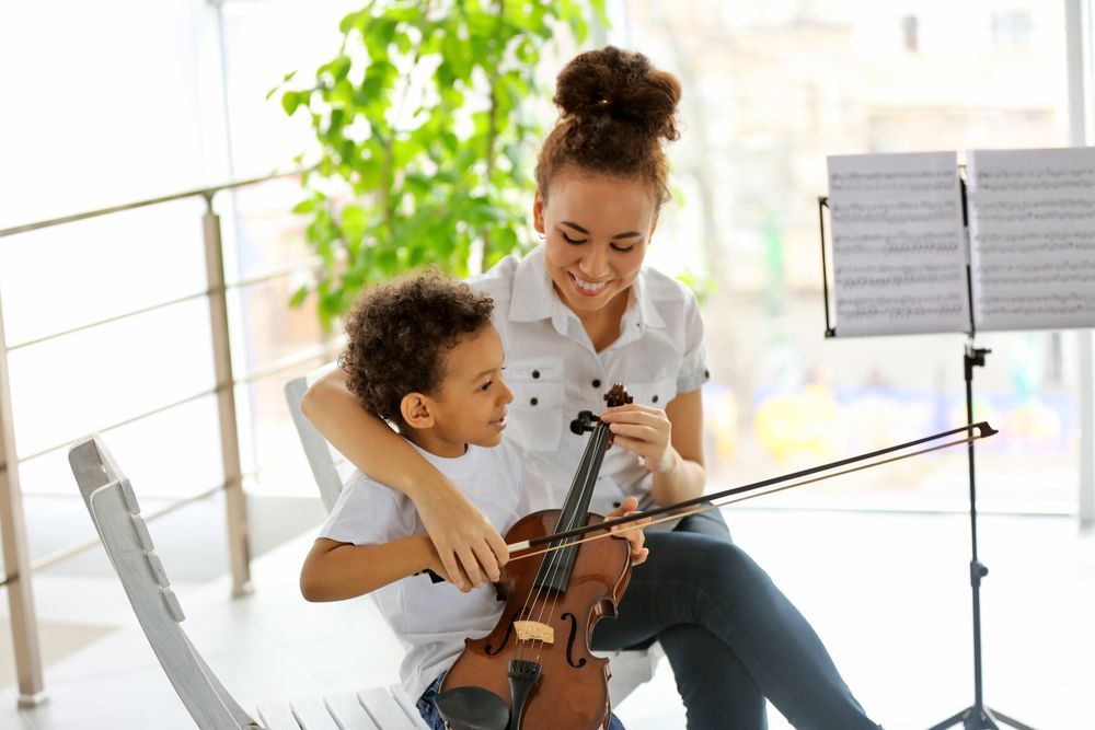 Suzuki violin teacher deals