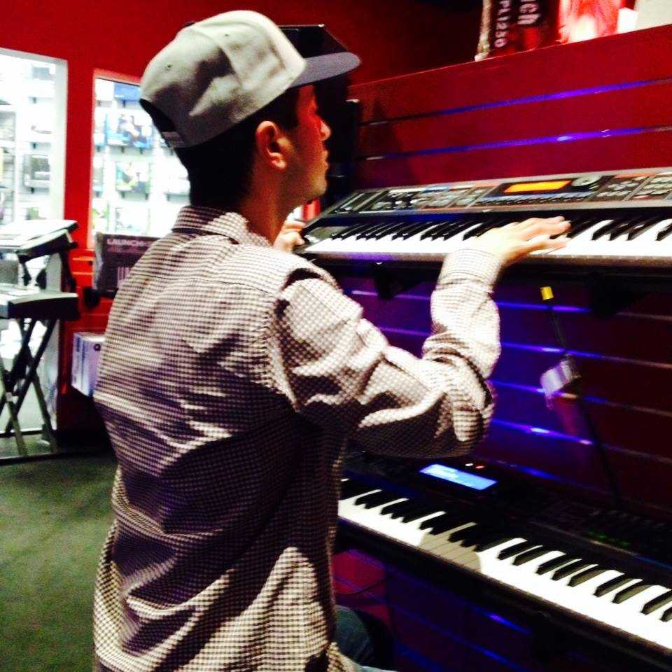 Matthew U. Piano & Synthesizer Teacher in Elmhurst, IL 60126
